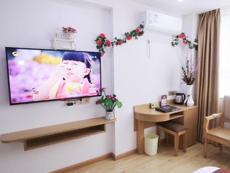 格林豪泰浙江省嘉兴市中山西路老爷车大厦快捷酒店 外观 照片