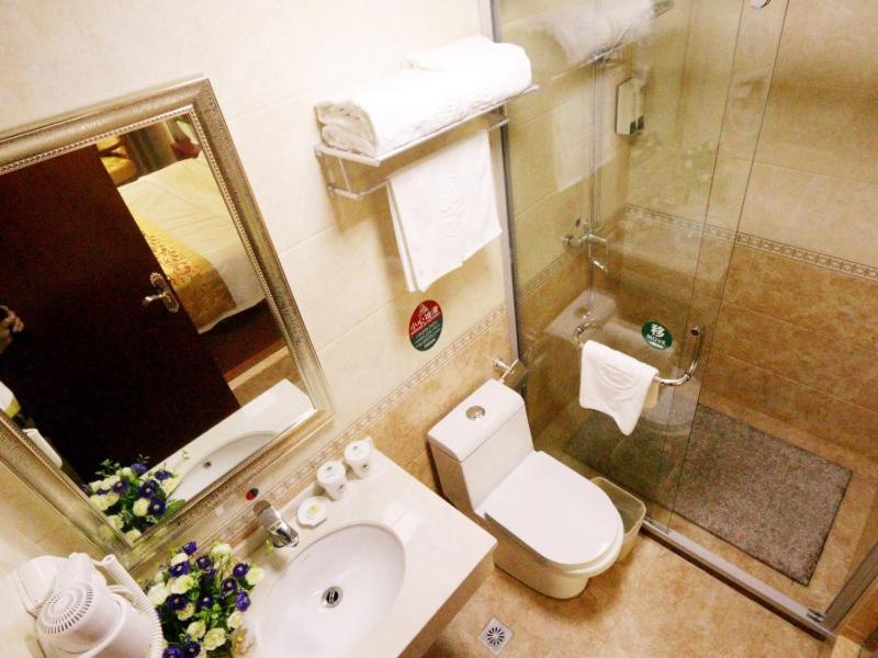 格林豪泰浙江省嘉兴市中山西路老爷车大厦快捷酒店 外观 照片