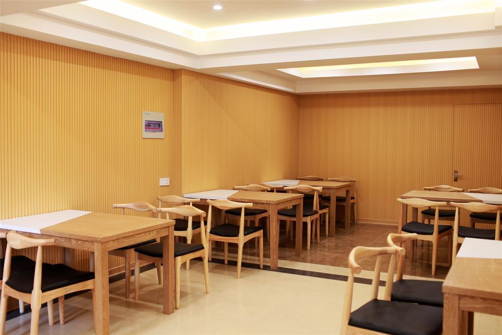 格林豪泰浙江省嘉兴市中山西路老爷车大厦快捷酒店 外观 照片