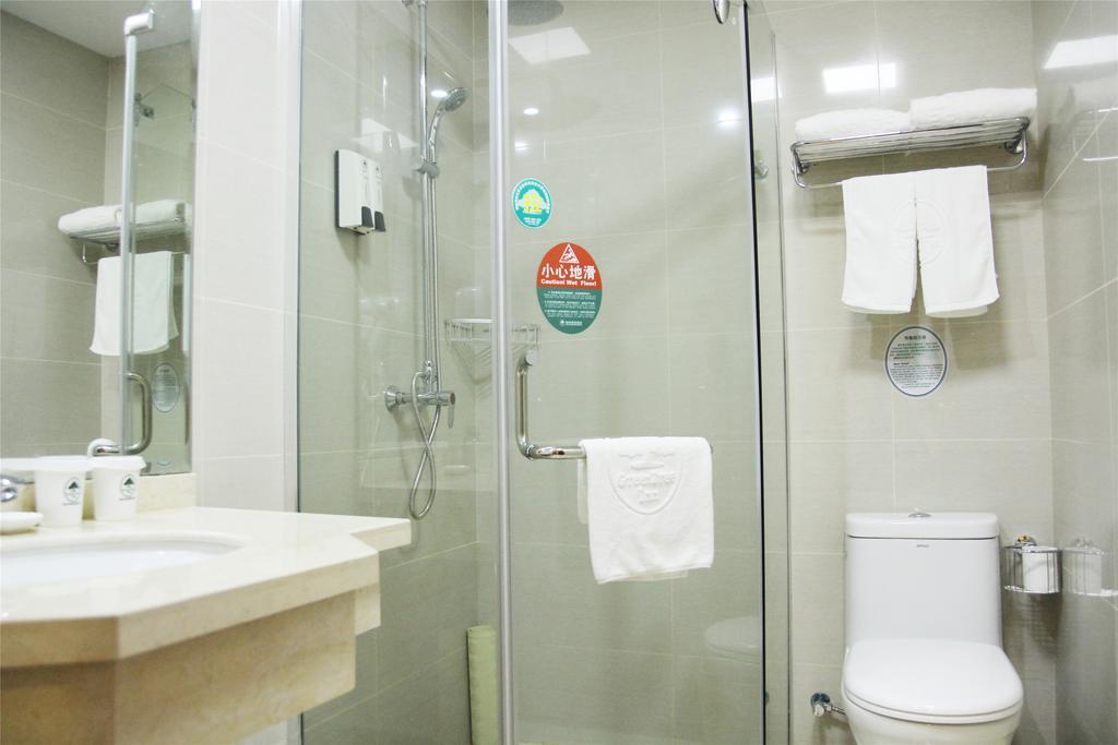 格林豪泰浙江省嘉兴市中山西路老爷车大厦快捷酒店 外观 照片