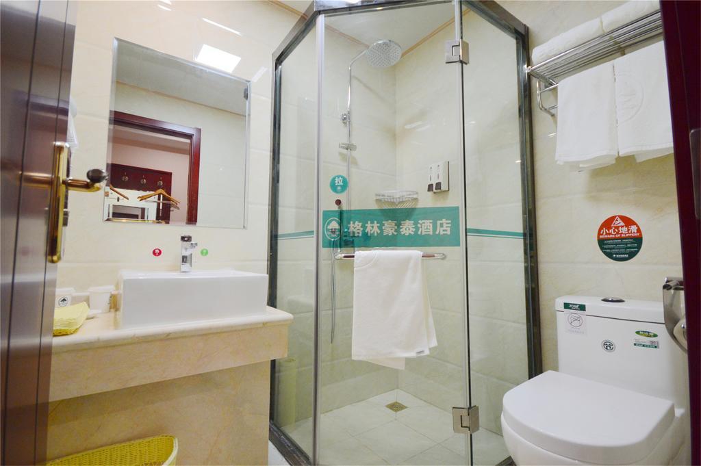 格林豪泰浙江省嘉兴市中山西路老爷车大厦快捷酒店 外观 照片